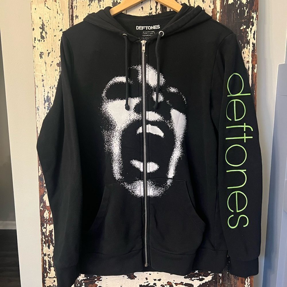 Deftones Screaming Face full zip hoodie. Unisex  size small. Alt Metal.